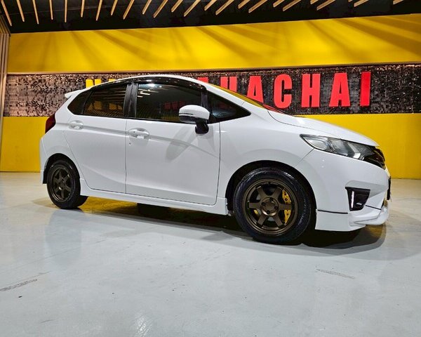 HONDA JAZZ 1.5 i-VTEC SV ปี 2014