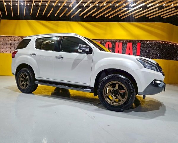 ISUZU MU-X 3.0 (DVD Navi) ปี 2015