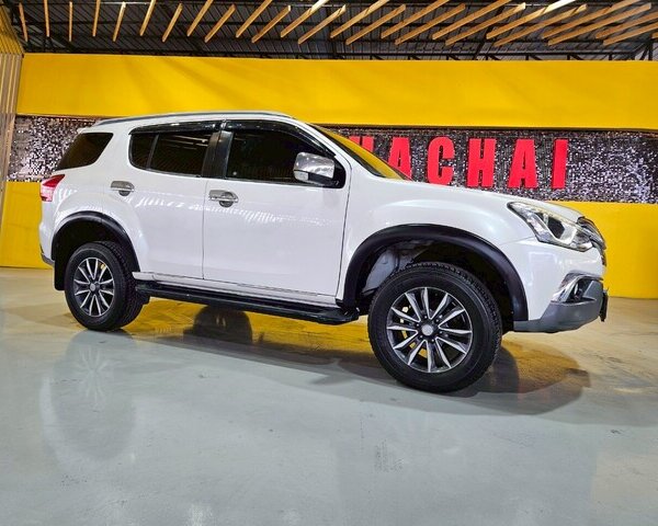 ISUZU MU-7 3.0 Primo super titanium ปี 2011